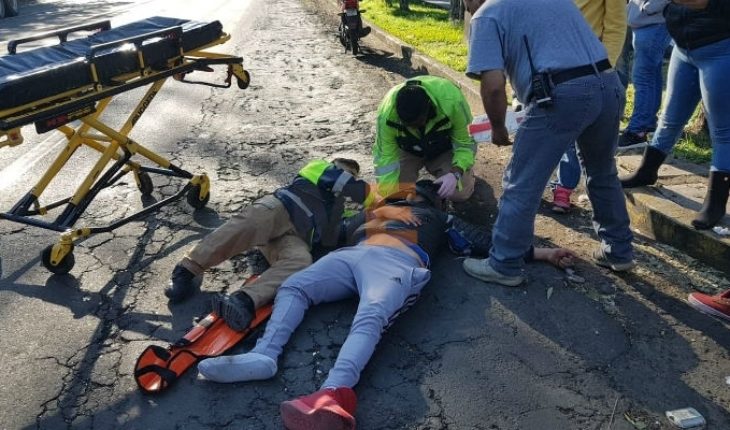 Motociclista queda herido en choque contra una camioneta en Zamora, Michoacán