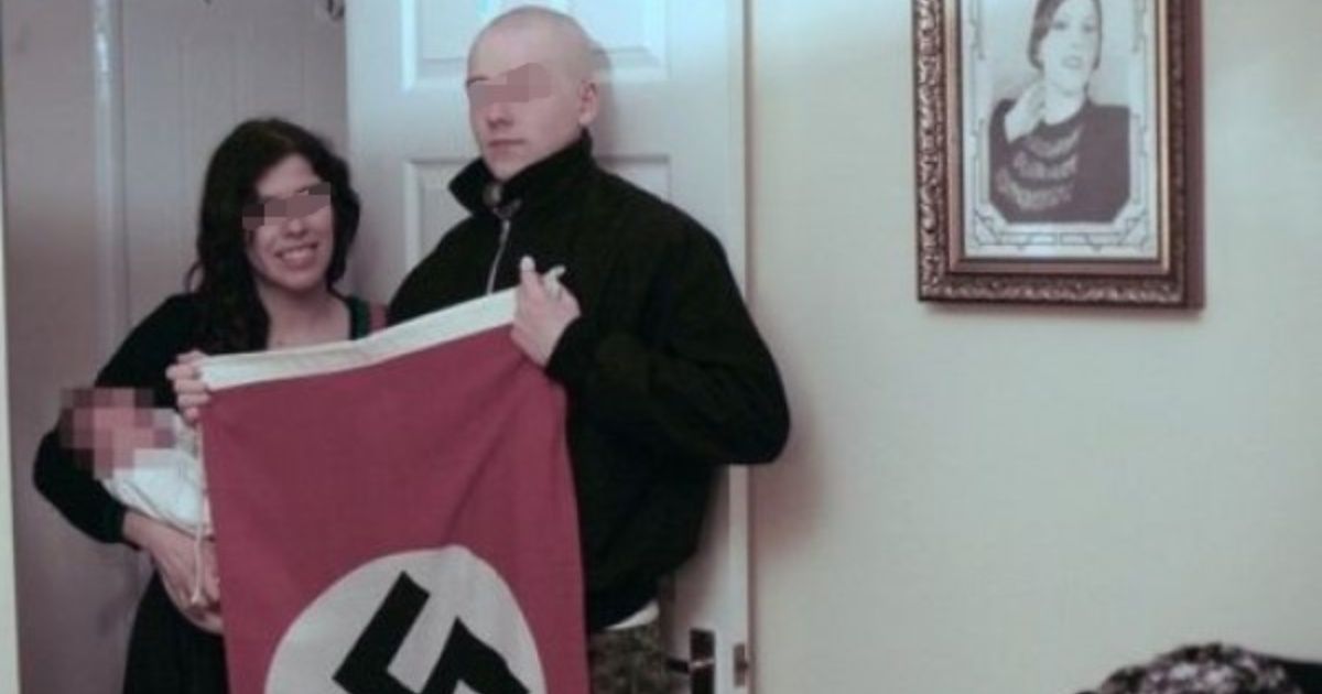 Pareja de neonazis llama a su bebé como Adolf Hitler