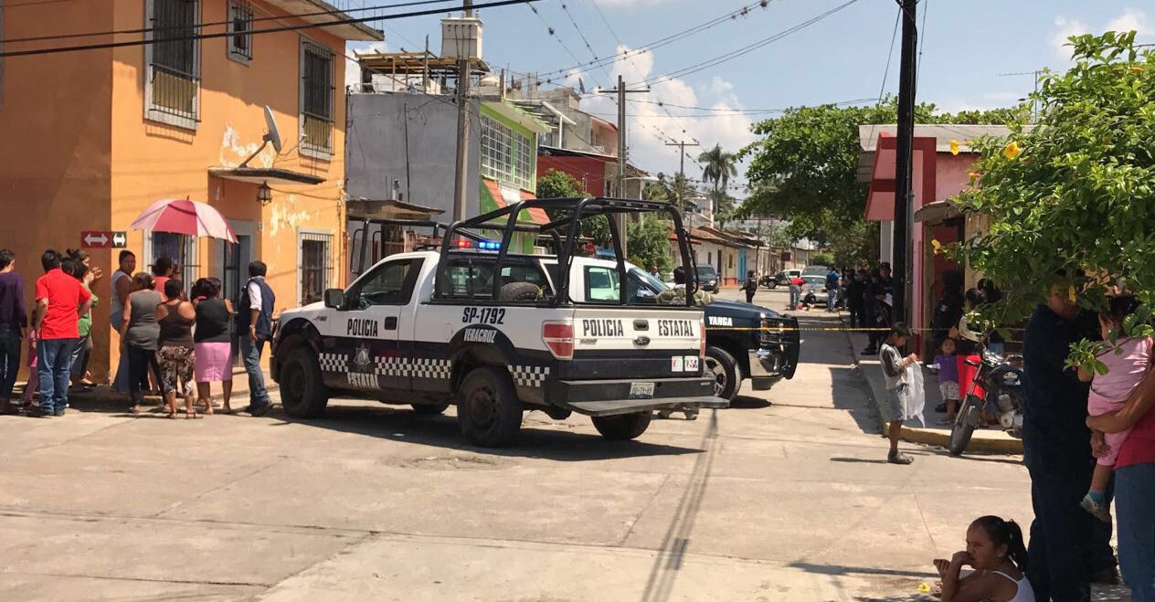 Policías municipales matan a dos hermanos en Orizaba