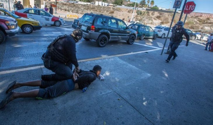 Policía de Tijuana reporta detención de 39 migrantes