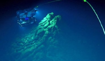 Qué revela la erupción volcánica submarina más profunda de la que se tiene registro