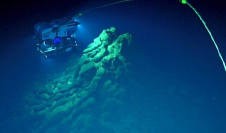 Qué revela la erupción volcánica submarina más profunda de la que se tiene registro