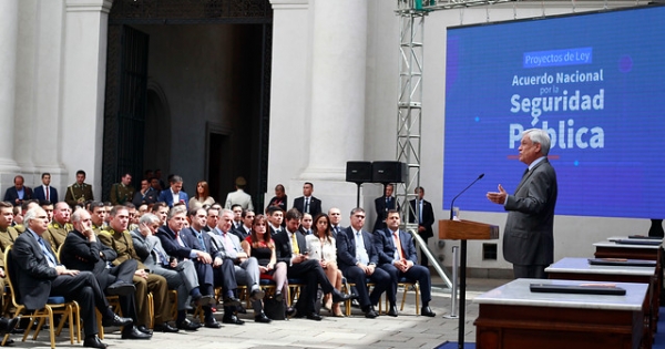 Sigue la arremetida legislativa de La Moneda: Piñera firma 5 proyectos de ley en materia de seguridad
