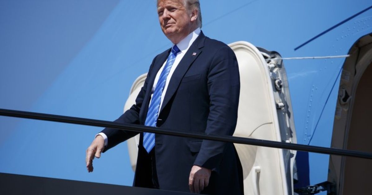 Trump llega a su zona de confort en Mar-a-Lago