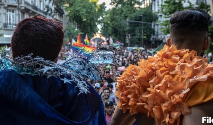 Una multitud marchó con orgullo por las calles de Buenos Aires