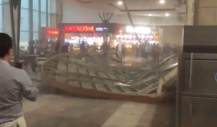 Videos muestran cómo cae techo falso en Mall Florida Center
