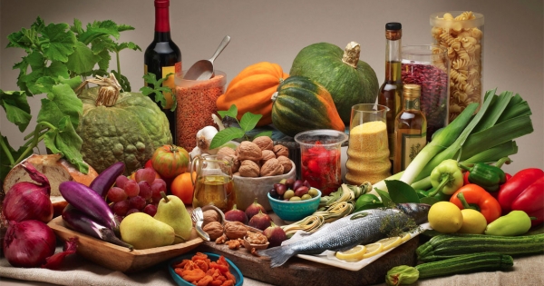 ¿Por qué los expertos llaman a promover una dieta mediterránea en Chile?