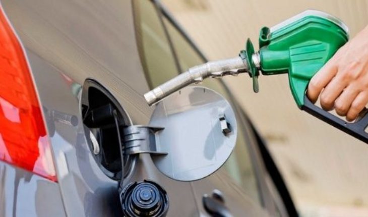 translated from Spanish: By the crisis and rising prices 10% dropped the sale of gasoline