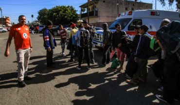 translated from Spanish: Caravana migrante: Casi 700 centroamericanos se registran para pedir empleo en México