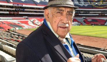 translated from Spanish: Death of Don Melquiades Orozco, ‘The voice of the Estadio Azteca’