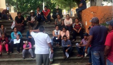 translated from Spanish: Displaced persons rely on AMLO to return to their homes