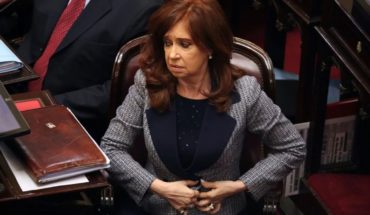 translated from Spanish: El Gobierno buscará tratar hoy el desafuero de Cristina Kirchner