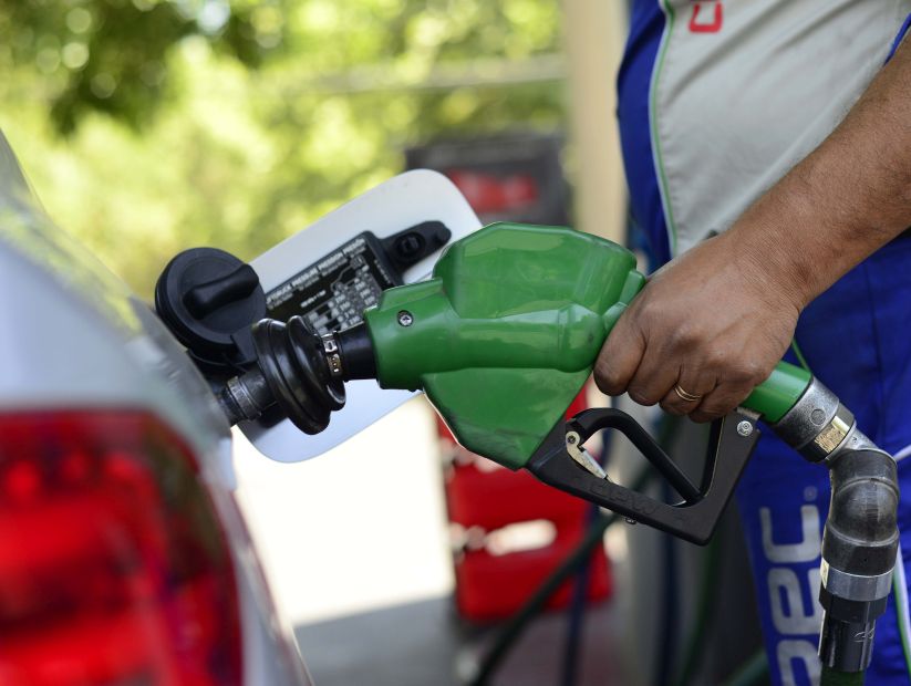 Enap confirmó una nueva baja de los combustibles a partir de mañana