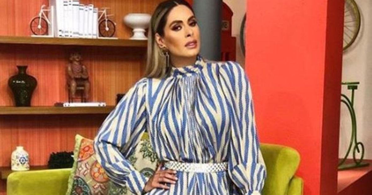 Galilea Montijo and his response to those who criticize his English