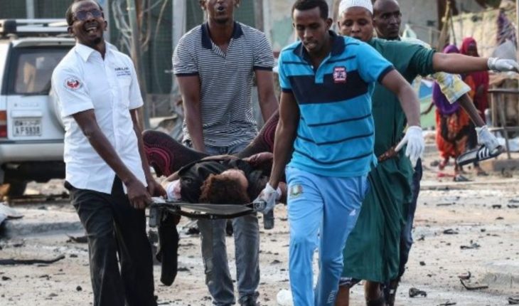 translated from Spanish: Increases to 53 number of killed by explosion in Somalia