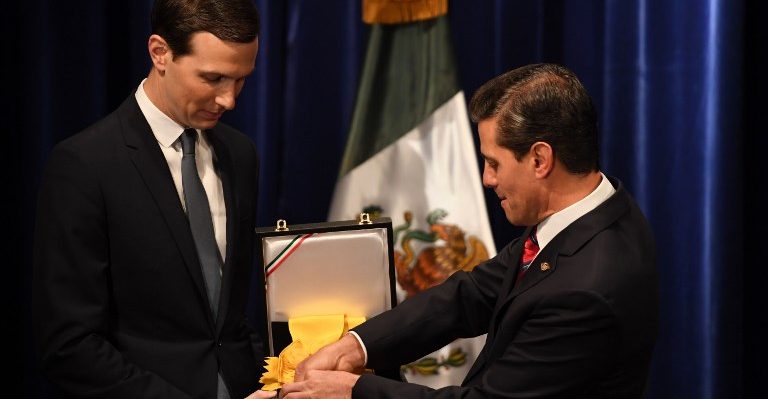 Kushner agradece la condecoración del Águila Azteca