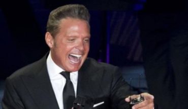 translated from Spanish: Luis Miguel, this told his girlfriend after winning two Grammy Awards