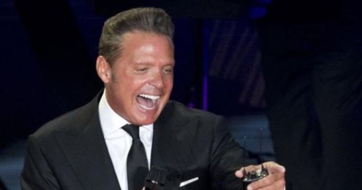 Luis Miguel, this told his girlfriend after winning two Grammy Awards
