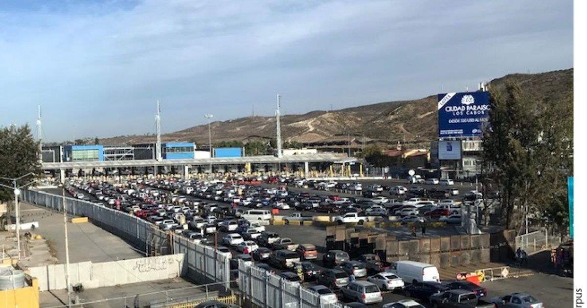 Partially operates San Ysidro checkpoint after closure of three hours