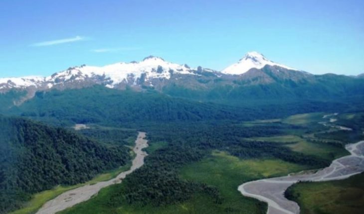 translated from Spanish: Patagonia and mining activity – El Mostrador