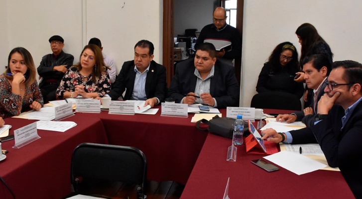 Progresses in committees of the Congress from Michoacán revision of laws of municipal income