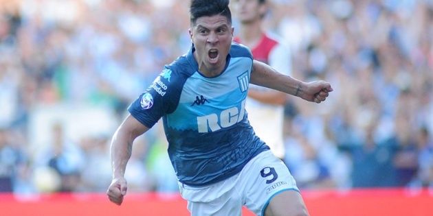 Racing suffered, but won against Newell´s and extended its lead in the Superliga