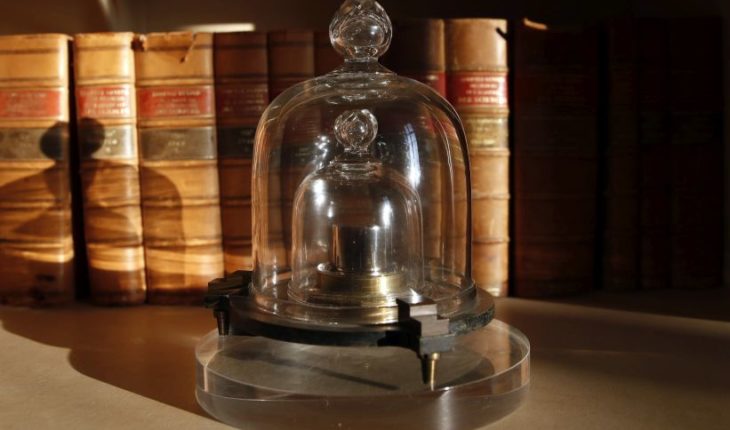 translated from Spanish: Scientists will change the definition of the kilogram