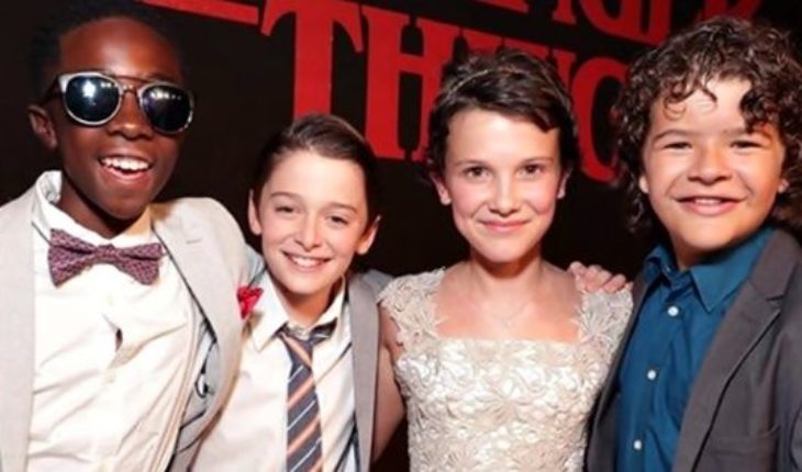 translated from Spanish: “Stranger Things” protagonists met in a night of terror watch the video!