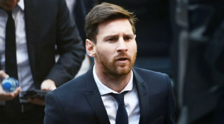 They charged to Messi and his father for money laundering