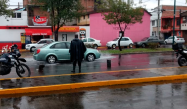 translated from Spanish: Tropical storm “Xavier” generates rain and authorities make call of warning