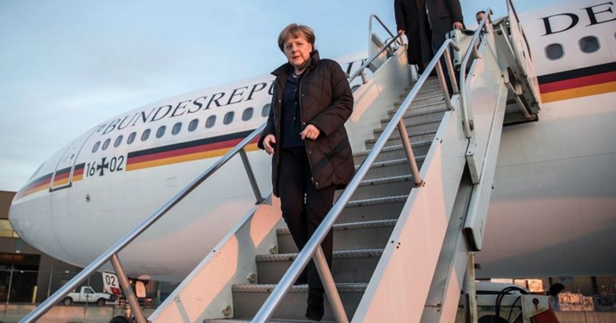 Una demora impensada, ¿qué pasó con el avión de Angela Merkel?