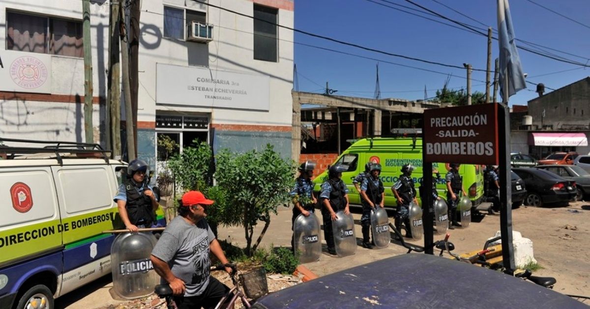 Ya son 9 los muertos por el incendio en la comisaría de Esteban Echeverría