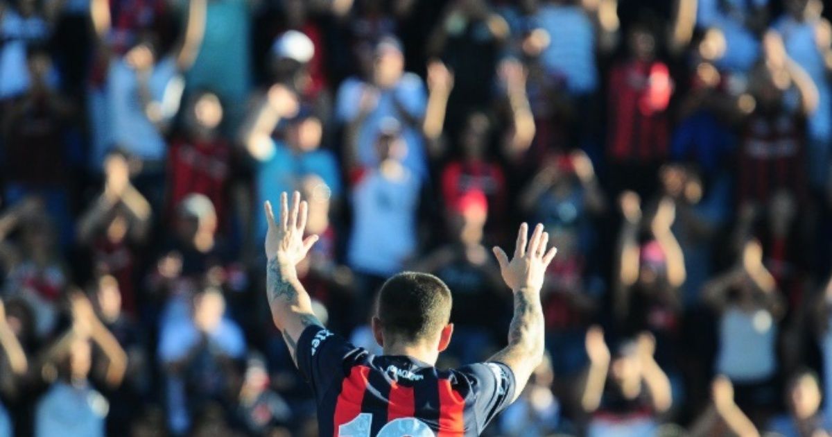 A pura emoción, San Lorenzo despidió a su máximo ídolo: Leandro "el Pipi" Romagnoli