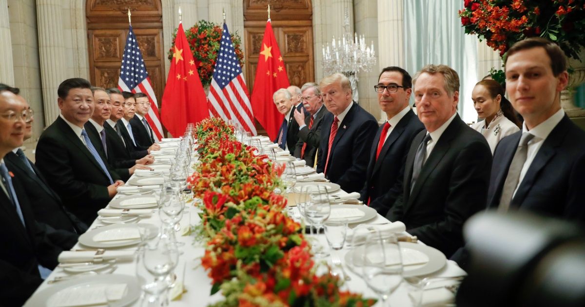 Acuerdan China y EEUU no imponer aranceles en 2019