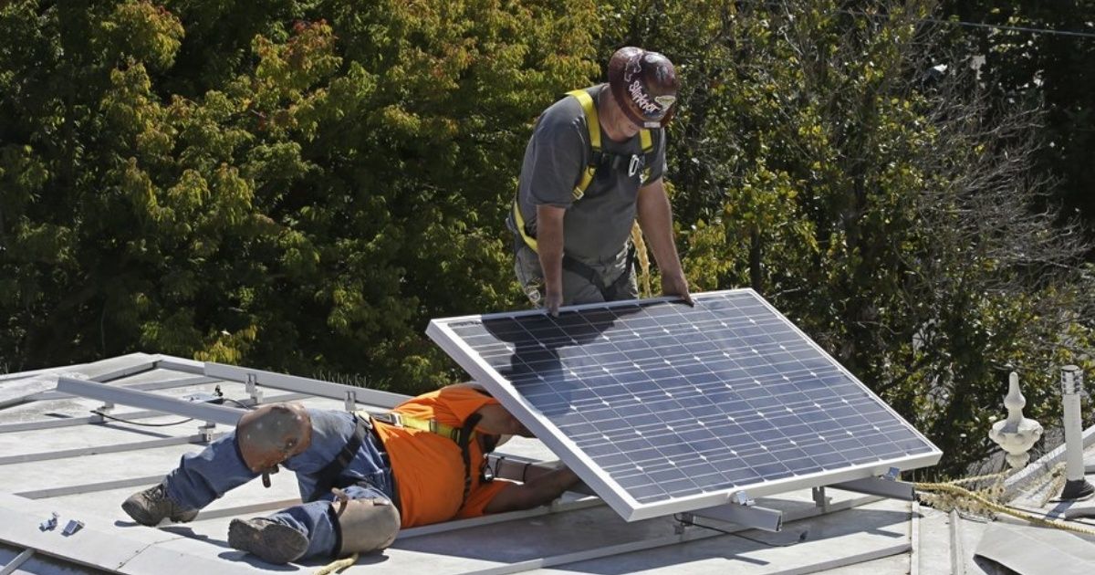 California exige construir viviendas con celdas solares