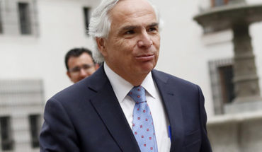 Chadwick dijo que “el Presidente decidió estar con Chile” al abstenerse de firmar Pacto Migratorio