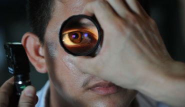 Crean dispositivo compacto para hallar problemas oculares