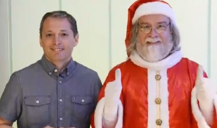 El Papá Noel que suspiró con Macri ahora sonríe con un intendente del PJ