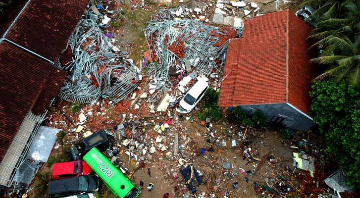 Fotografías de la devastación causada por el tsunami en Indonesia