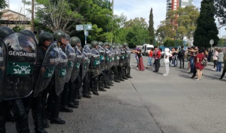 Gendarmería reprimió y desalojó una toma en la Universidad de Río Negro