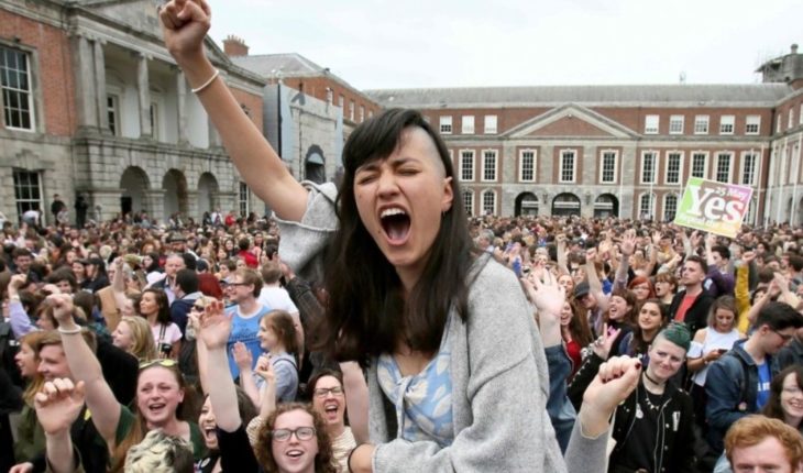 Irlanda aprobó el proyecto de ley que legaliza el aborto