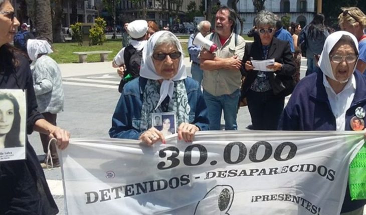 Las Madres de Plaza de Mayo realizan una nueva Marcha de la Resistencia