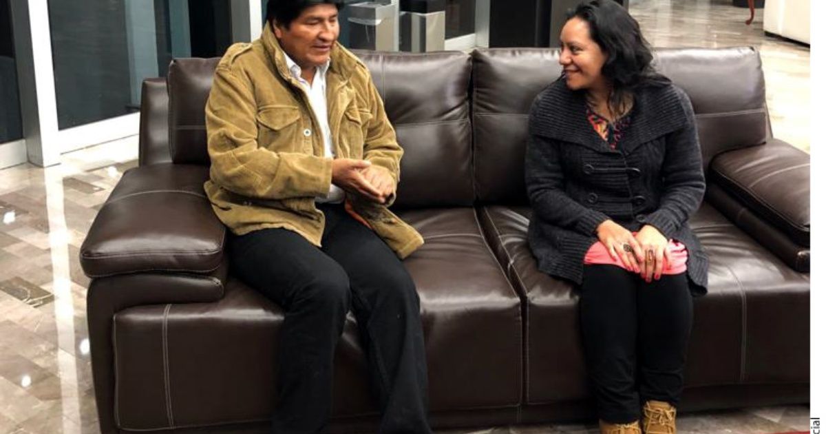 Llega Evo Morales a México para toma protesta de AMLO