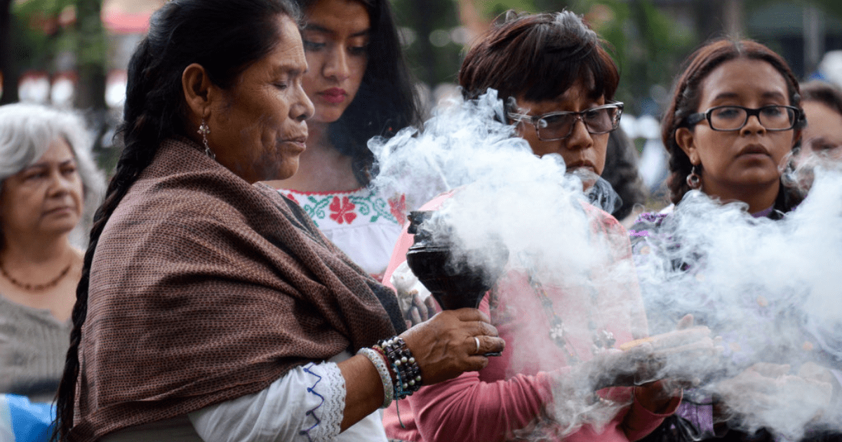 Mexicanos creen más en rituales y amuletos que en la ciencia