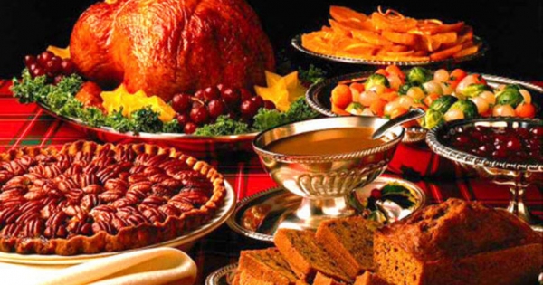 Nutricionista detalla los 10 errores más frecuentes en las celebraciones de fin de año
