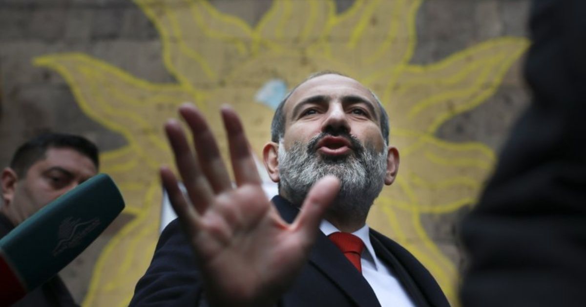 Primer ministro aventaja en comicios en Armenia