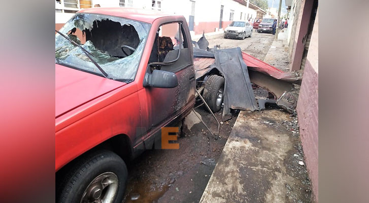 Son dos los muertos por estallido de camioneta con pirotecnia en Tangancícuaro