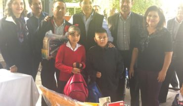 Unicef dona kits escolares para damnificados en Ahome