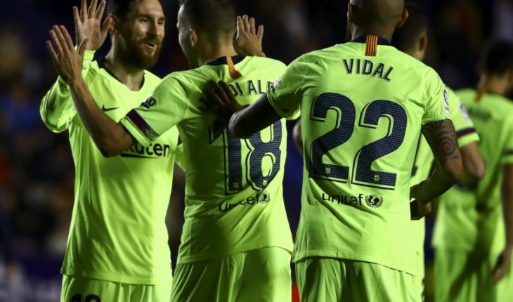 [VIDEO] Con Vidal desde el inicio el Barcelona goleó al Levante