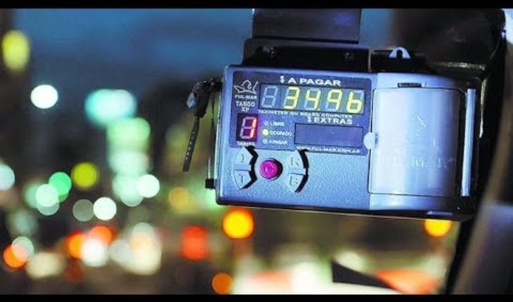 Video: Chau reloj, ahora los taxis tendrán que usar una app